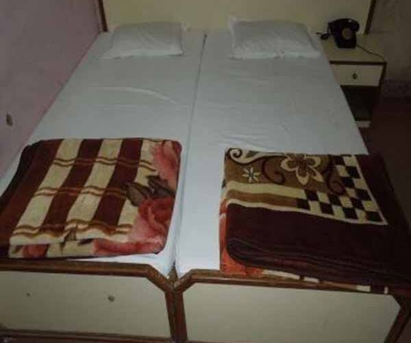Aanchal Lodge, Allahabad 3