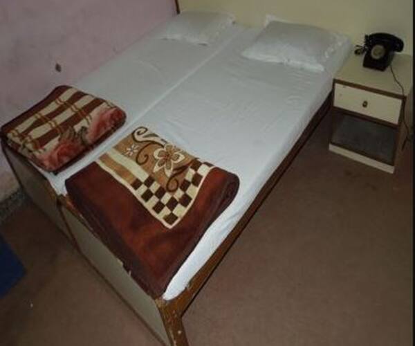 Aanchal Lodge, Allahabad 4
