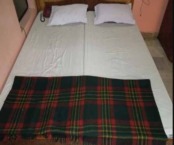Aanchal Lodge, Allahabad 5