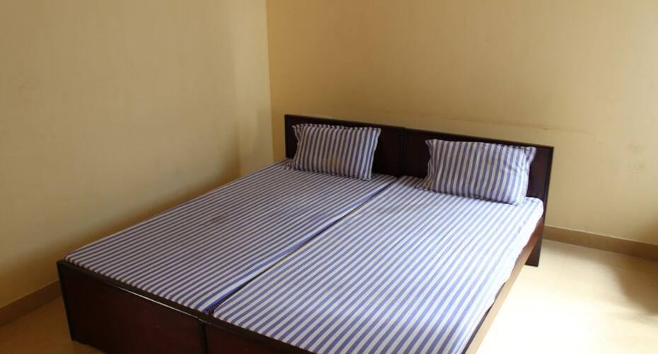 Abhay Hotel, Allahabad 3