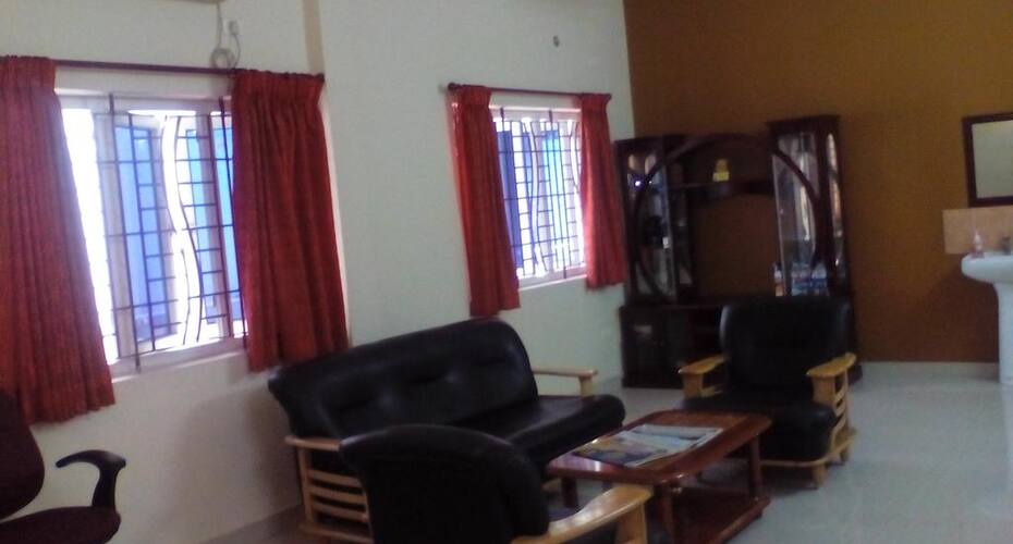 India Gate Park View Thiruvanmiyur Hotel Booking, Hotels in chennai