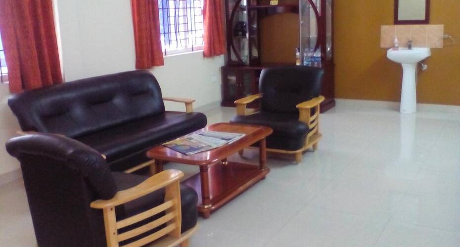 India Gate Park View Thiruvanmiyur Hotel Booking, Hotels in chennai