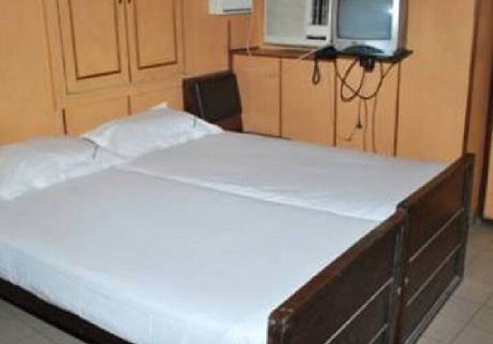 Hotel Finaro, Allahabad 1