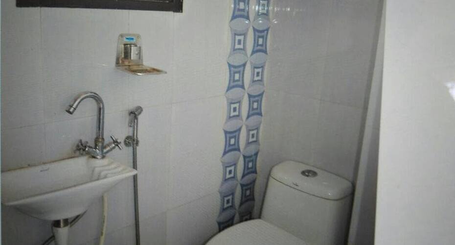 Hotel Finaro, Allahabad 5