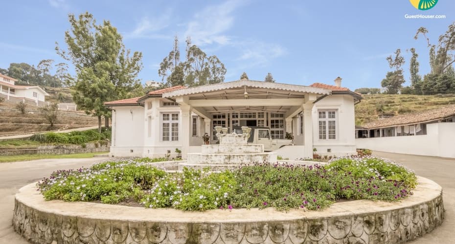 Tastefully furnished abode, 2.4 km from Ooty Lake, Ooty 1