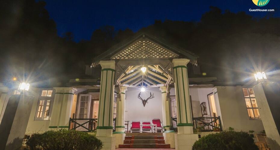 Heritage Cottage room, Nainital 3