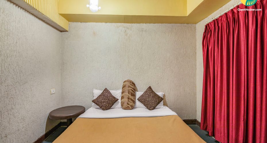 Well-furnished abode with a shared pool, near Tungarli Lake, Lonavala 5