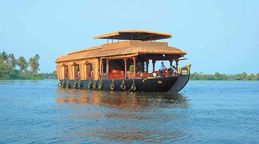 Dona Deluxe Houseboats, Alleppey 1