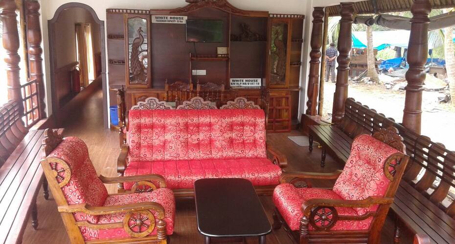 Exodus Houseboats (Deluxe), Alleppey 4