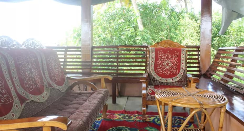 Kerala Houseboat Retreat, Alleppey 4