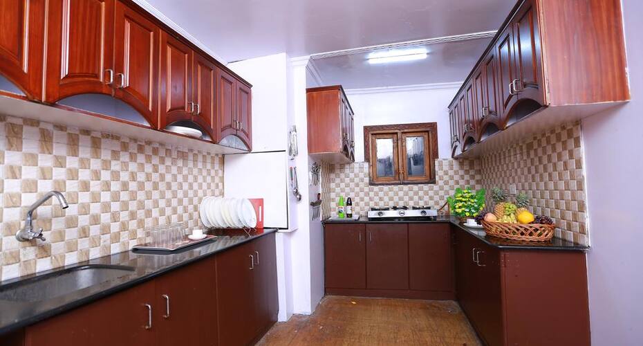 Kiliroor Three Bedroom Houseboat, Alleppey 5
