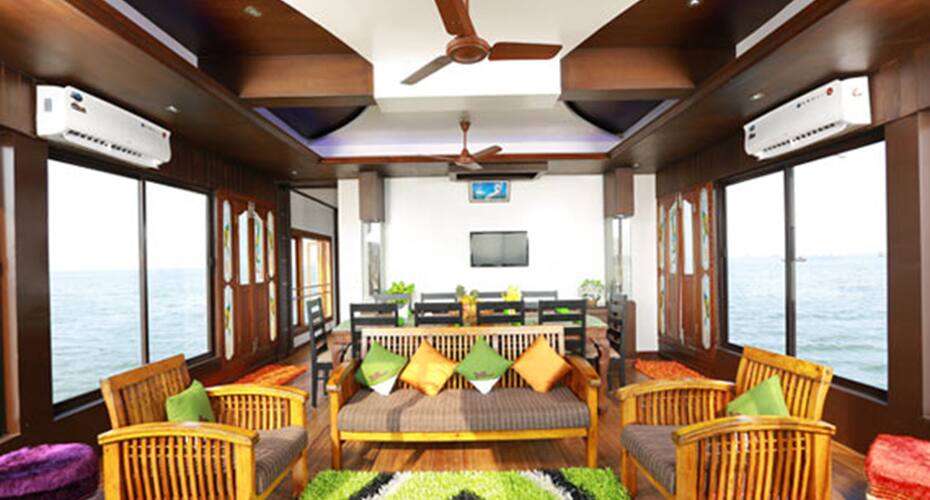 Kiliroor Two Bedroom Houseboat, Alleppey 3