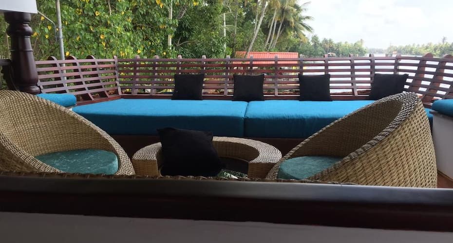 Kiliroor One Bedroom Houseboat, Alleppey 3