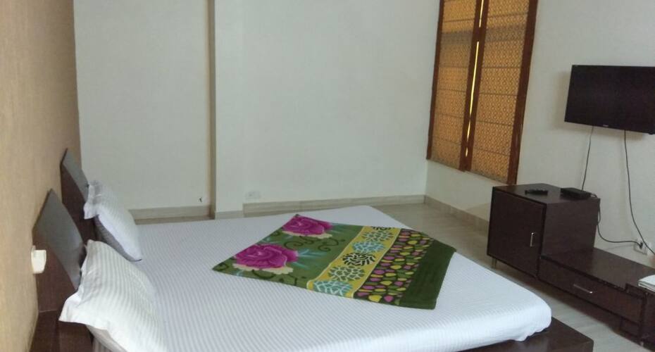 Hotel Uttam & Banquet, Jind 1
