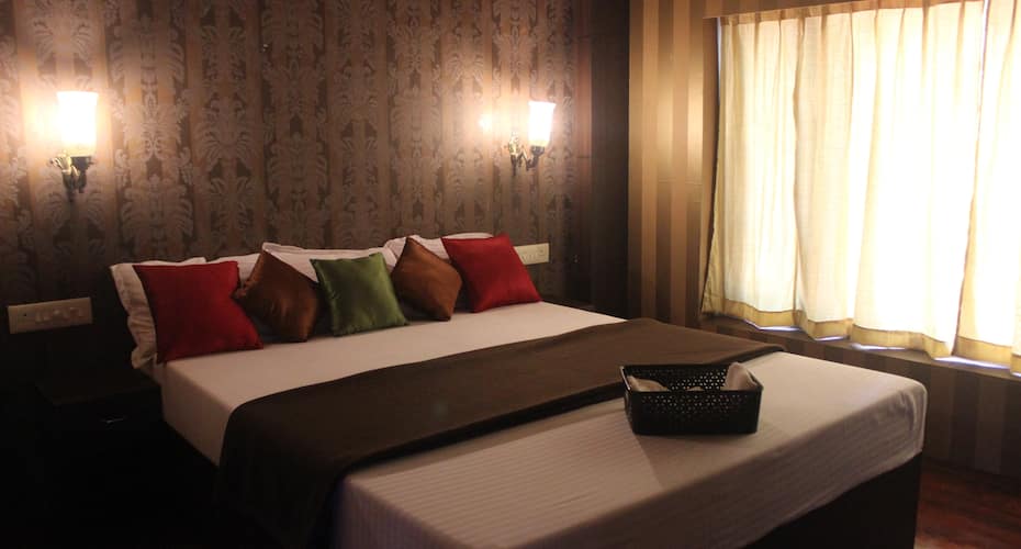 The Grand Honeymoon Cruise, Alleppey 5