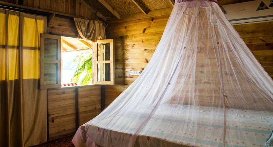 Fernandes Wooden Cottages, Goa 5