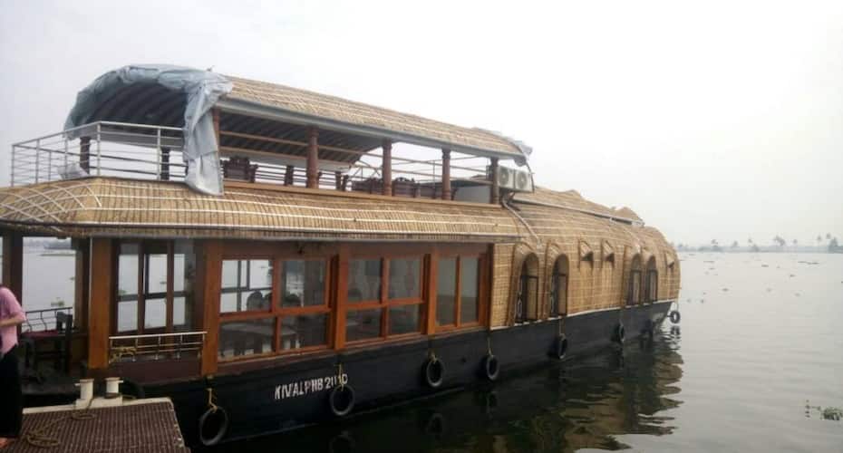 The Dream Cruise Houseboat, Alleppey 1
