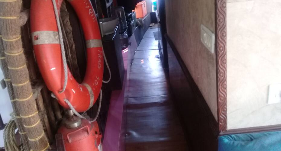 Golden Mist One Bed, Alleppey 5