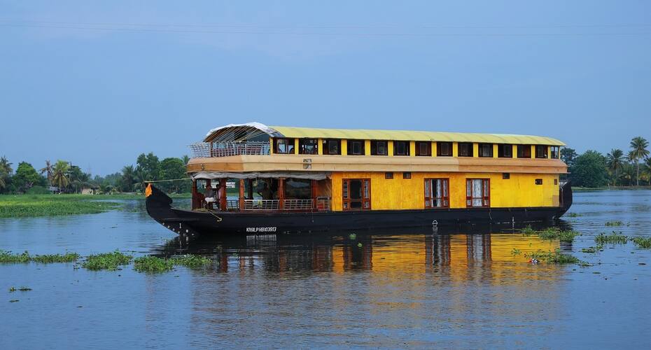 Rosy Premium Houseboats, Alleppey 1