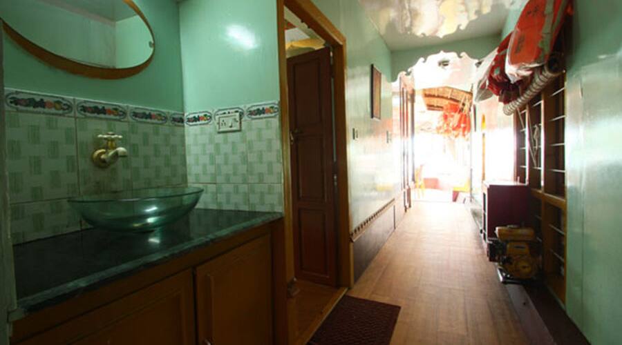 Rosy Premium Houseboats, Alleppey 5