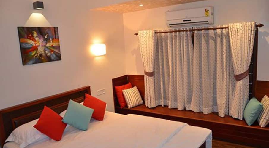 Rosy Ultra Luxury Houseboats, Alleppey 5