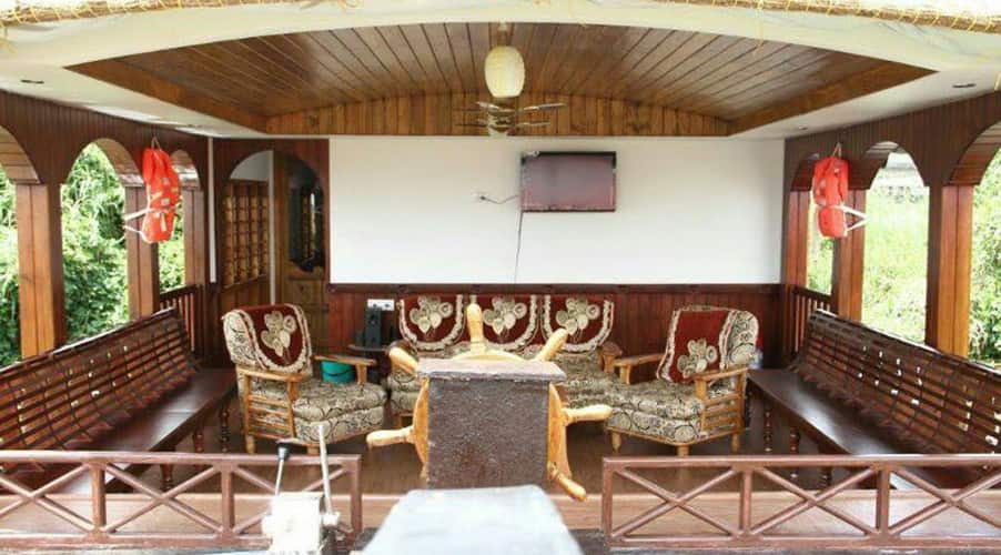 Royal Palace Luxury Houseboat, Alleppey 2