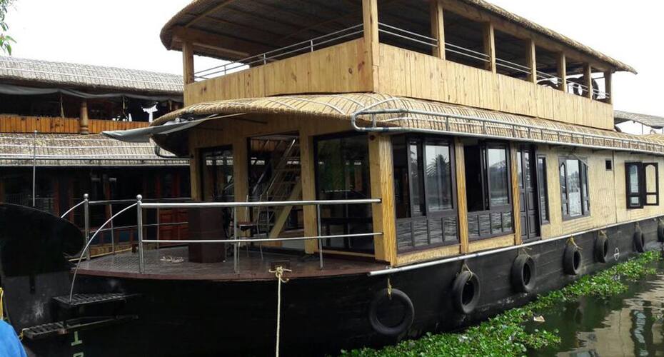 Trident Premium Houseboat, Alleppey 2