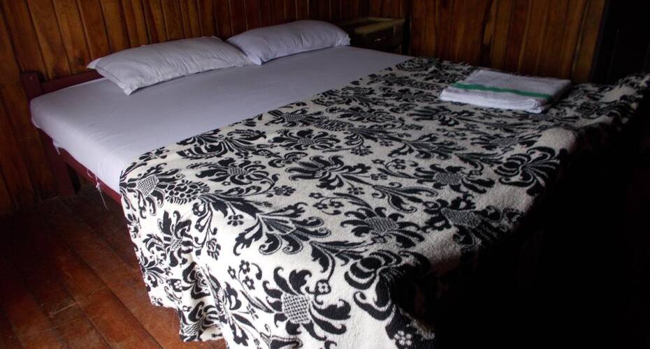 Trident Deluxe Houseboat, Alleppey 4
