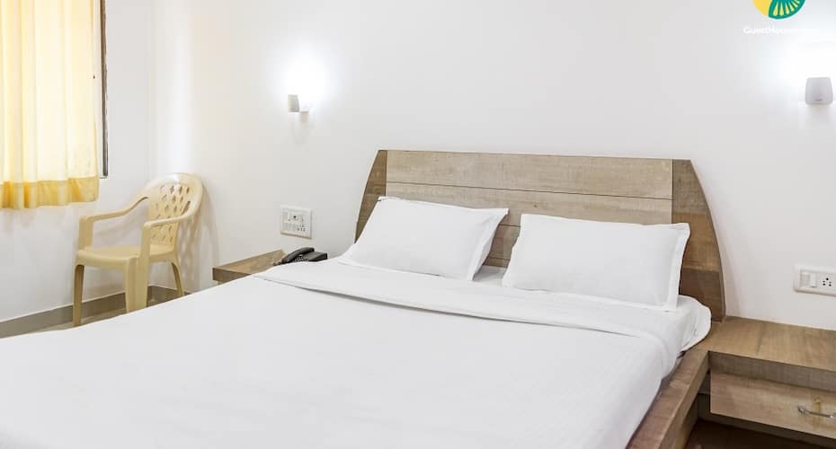 Well-appointed 8-BR stay, 1 km from Dhobi Waterfall, Mahabaleshwar 3