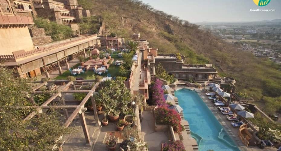 Ideal suite for Family Stay in the Jharokha Mahal, Alwar 2