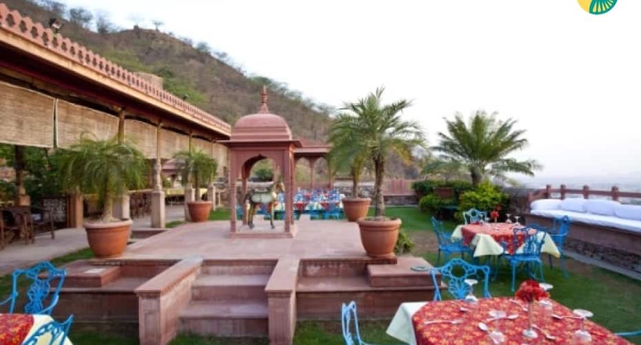 Ideal suite for Family Stay in the Jharokha Mahal, Alwar 4
