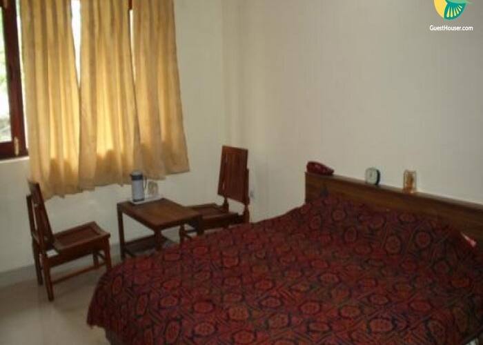 Commodious stay for close-knit friends, Bhimtal 4