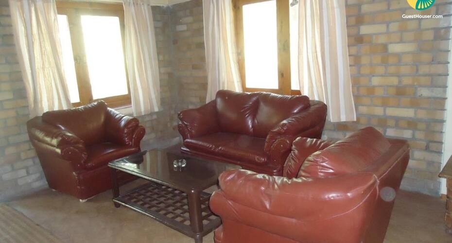 Elegantly done stay ideal for a group getaway, Kasol 5