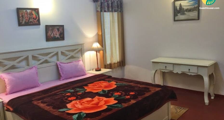 Cottage room in Hillsborough, Coonoor 2