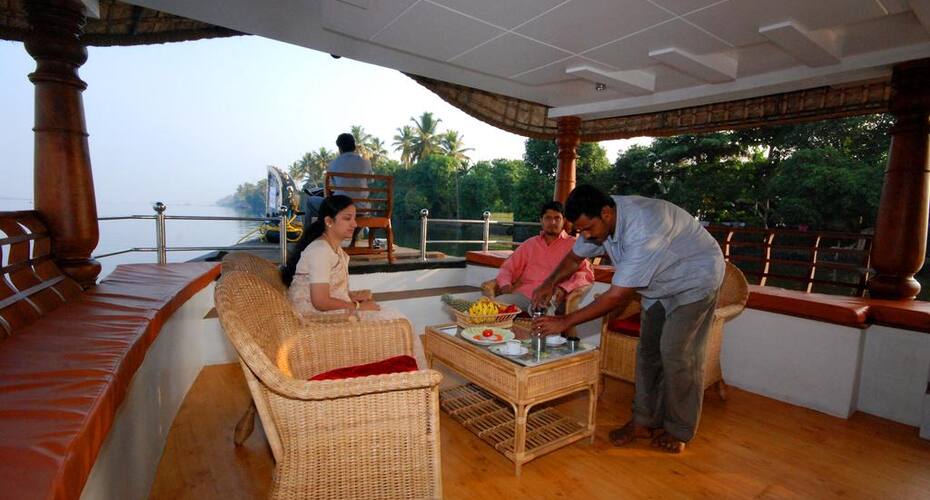 The Arabian Premium Cruises, Kumarakom 2