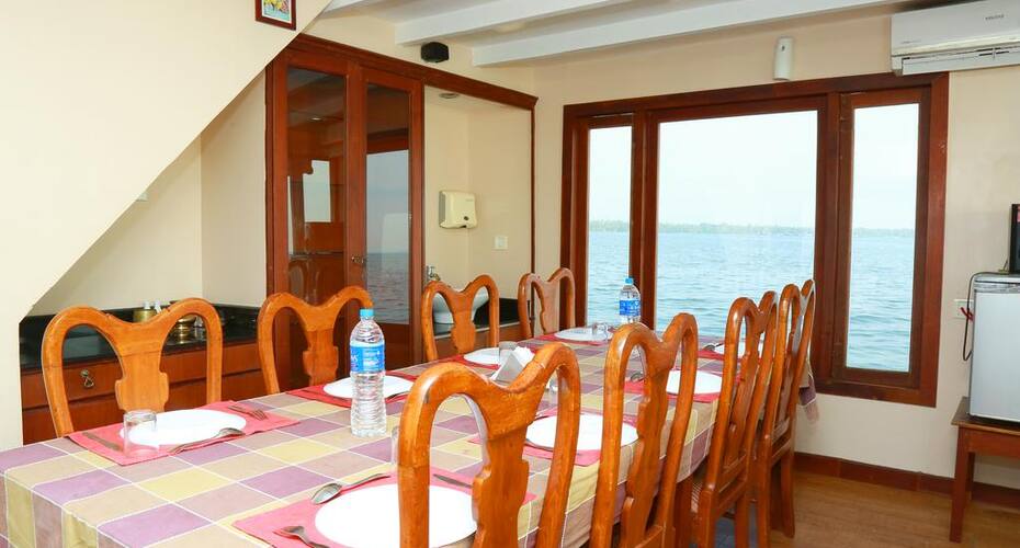 The Arabian Premium Cruises, Kumarakom 3