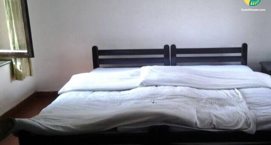 Exclusive place to Stay, Ramnagar 4