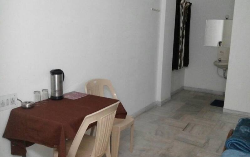 Hotel Go-A Malwa, Indore 4
