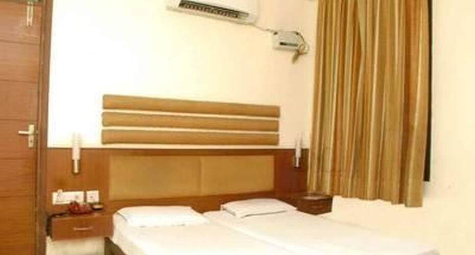 Hotel Alora, Bharatpur 1