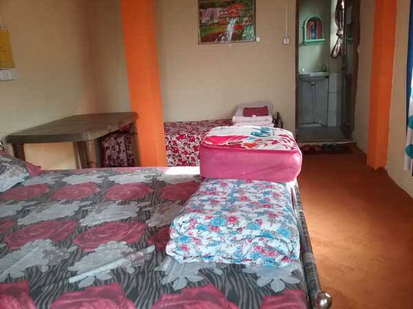 Everest Hut Homestay, Darjeeling 5