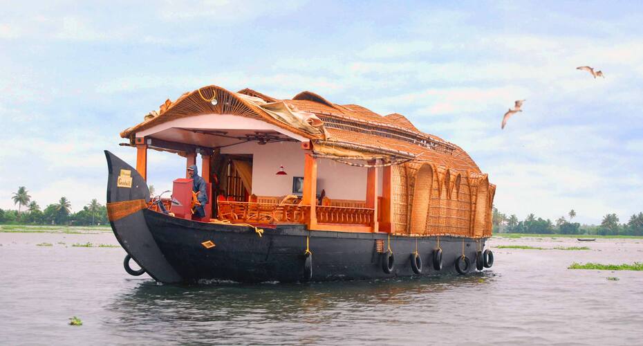 The Arabian Cruises Luxury, Kumarakom 1