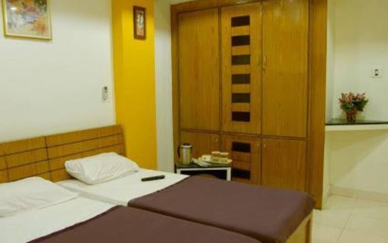 Niharika Guest House, Visakhapatnam 3