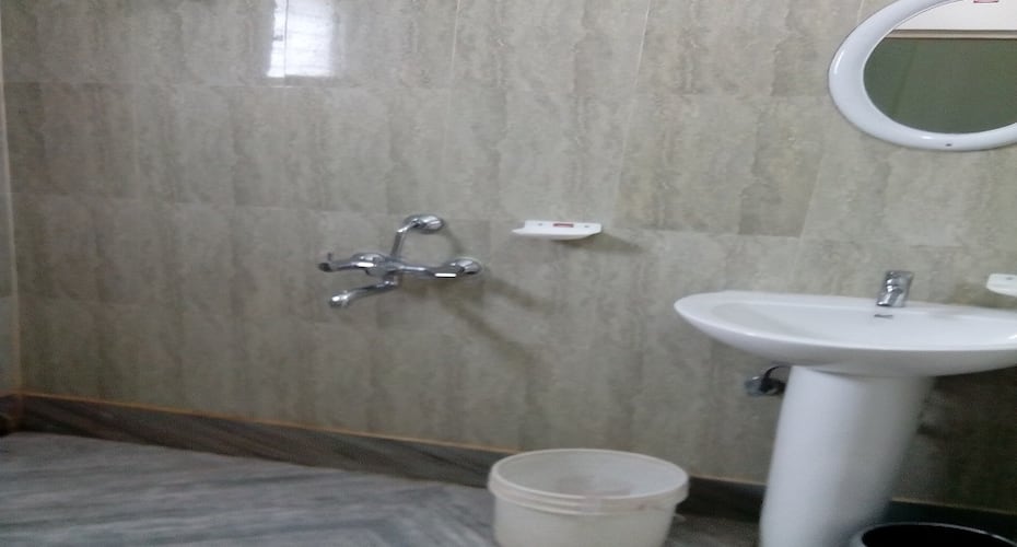 Shantiniketan Tourist Lodge, Bolpur 4