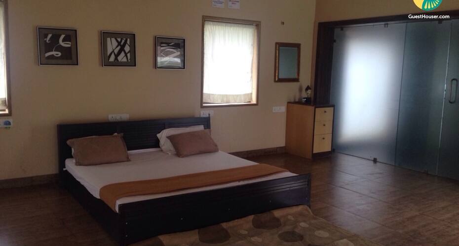 Deluxe villa with a private pool, Lonavala 4