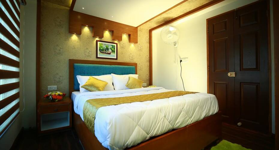 Koshy Houseboats, Alleppey 4