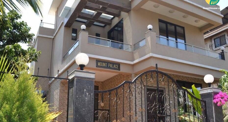 4-bedroom bungalow with a swimming pool, Lonavala 1