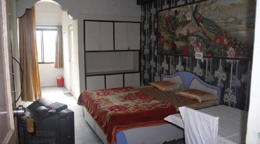 Hotel Roshni, Ahmedabad 3