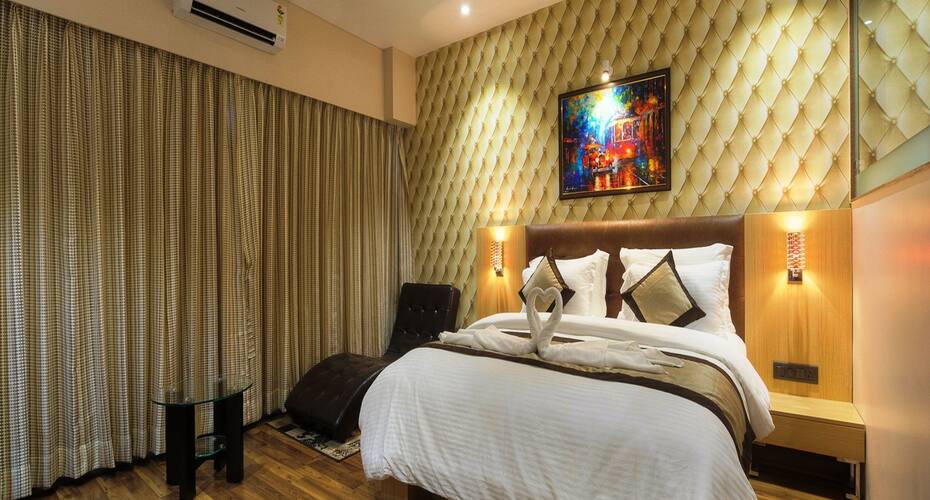 Hotel Sadbhav Villa, Surat 1