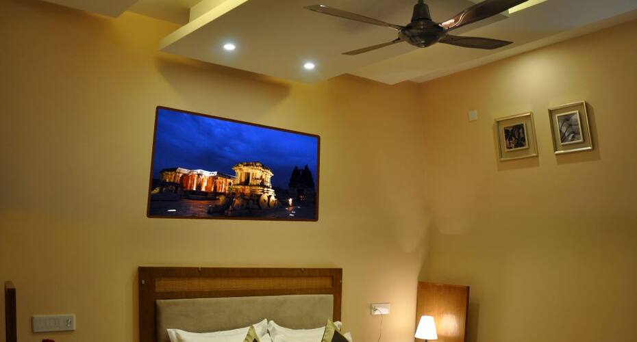 I Roomz Genx Hospet, Hospet 3