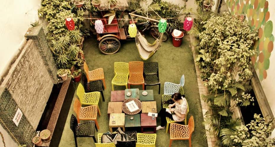 Bed in 4 Bed AC Mixed Dorm with Ensuite Bathroom at Stops Delhi, New Delhi 2